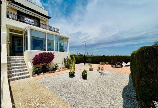 BUNGALOW EN PLANTA BAJA DE 2 DORMITORIOS 2 BAÑOS EN VILLA MARTIN (ORIHUELA COSTA) ALICANTE - ALICAN