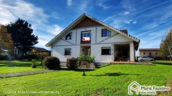 Chalet independiente en Arnuero con finca urbana - CANTABRIA