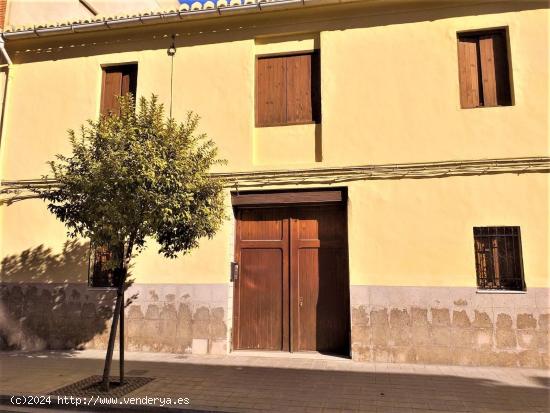  CASA DE PUEBLO GRANDE A LA VENTA EN MONCADA - VALENCIA 