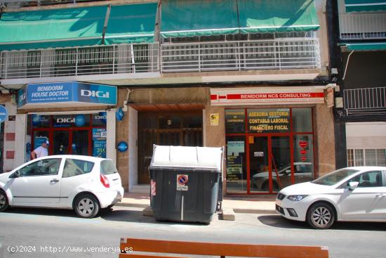  Dos locales comerciales en el centro de Benidorm - ALICANTE 