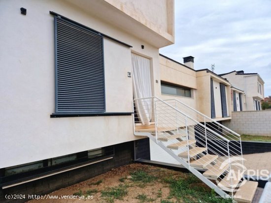  CHALET DE DISEÑO EN BURGUILLOS DE TOLEDO 