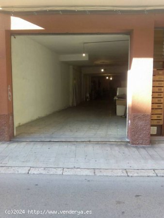 LOCAL EN VENTA 130M2. EN FIGUERES. FUNCIONAL.APTO PARA NEGOCIO DE HOSTELERIA.