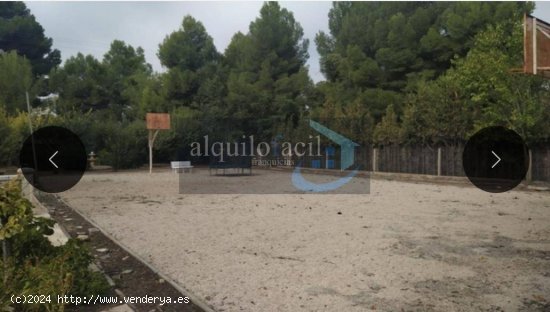 SE VENDE PARCELA/ CARRETERA DE JAEN/ 4200 METROS,/ 255000€