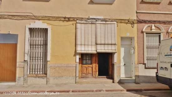 CASA DE PUEBLO EN PLANTA BAJA, PARA REFORMAR