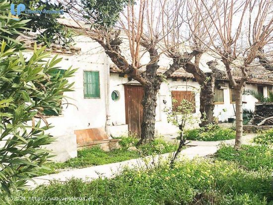 IDEAL INVERSIÓN Finca rústica con dos viviendas en Vilanova i la Geltru Zona ITV