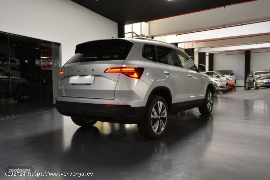 Skoda Karoq Style 1,5 TSI 150 CV de 2024 con 15 Km por 29.000 EUR. en Madrid