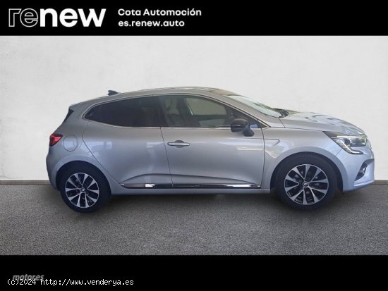 Renault Clio TECHNO TCE 140CV de 2023 con 19.000 Km por 20.900 EUR. en Madrid