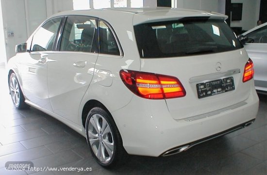 Mercedes Clase B 200 Urban de 2015 con 72.000 Km por 19.990 EUR. en Tenerife