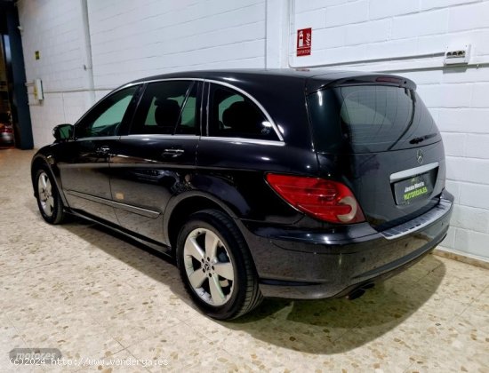 Mercedes Clase R 320 cdi de 2008 con 200.000 Km por 9.000 EUR. en Sevilla