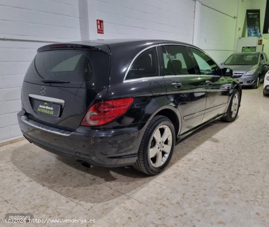 Mercedes Clase R 320 cdi de 2008 con 200.000 Km por 9.000 EUR. en Sevilla