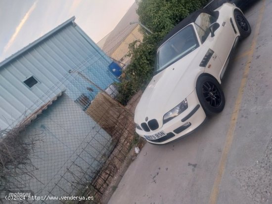 BMW Z3 1.8 de 2000 con 125.000 Km por 8.300 EUR. en Almeria