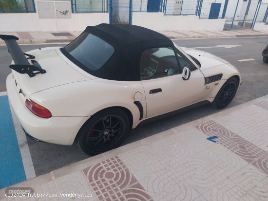 BMW Z3 1.8 de 2000 con 125.000 Km por 8.300 EUR. en Almeria