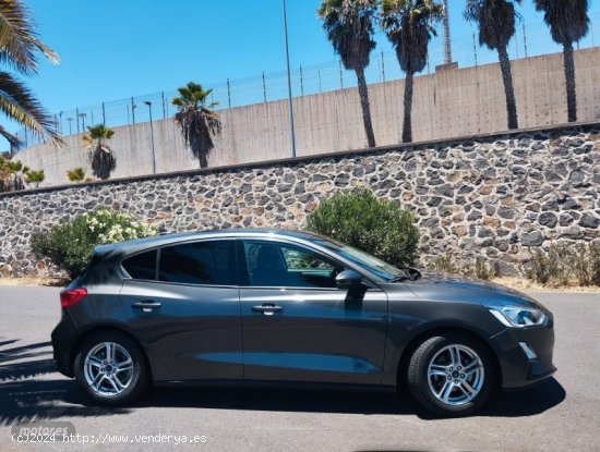 Ford Focus Trend+ 1.0 Ecoboost 92kW (125CV) de 2018 con 53.947 Km por 17.900 EUR. en Tenerife