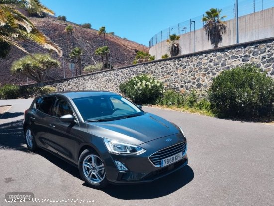 Ford Focus Trend+ 1.0 Ecoboost 92kW (125CV) de 2018 con 53.947 Km por 17.900 EUR. en Tenerife