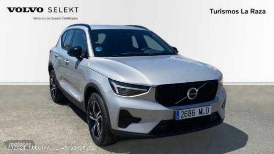 Volvo XC40 XC40 Plus, B3 mild hybrid, Gasolina, Dark de 2023 con 22.710 Km por 36.900 EUR. en Sevill