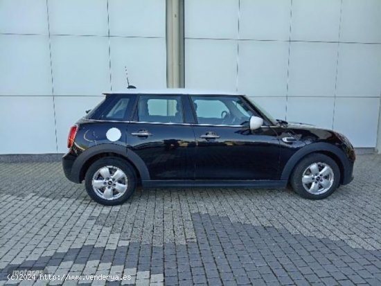 Mini Cooper 1.5 MANUAL 156 3P de 2020 con 38.730 Km por 18.000 EUR. en Albacete