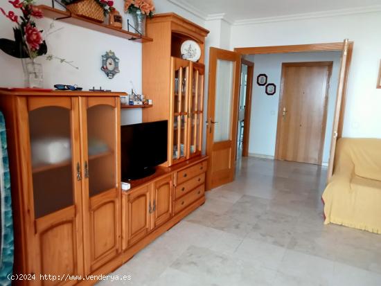 Piso en Venta, 3 Dormitorios en Playa Poniente.- - ALICANTE