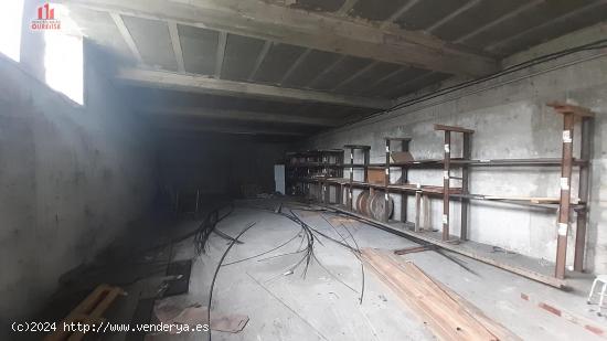 NAVE INDUSTRIAL CON OFICINA Y APARCAMIENTO EN LA VALENZÁ. - ORENSE