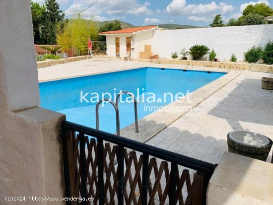  Chalet en venta en Urbanización El Pilar de Ontinyent (Valencia) - VALENCIA 