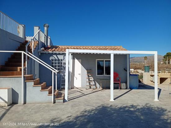 MARAVILLOSO CHALET INDEPENDIENTE EN AGOST - ALICANTE