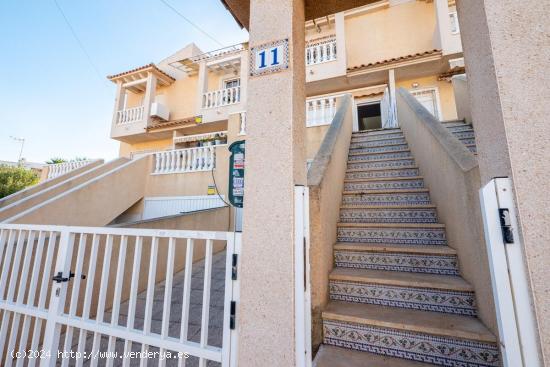 DUPLEX CON VISTAS A LA PLAYA DE LA MATA - ALICANTE