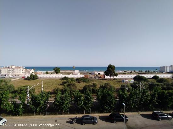 ÁTICO CON VISTAS AL MAR Y PISCINA COMUNITARIA EN CUNIT - TARRAGONA - TARRAGONA