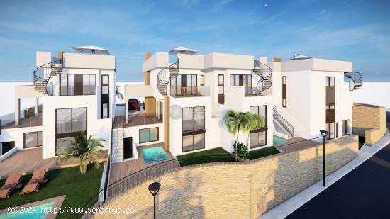 VILLAS DE OBRA NUEVA EN LA FINCA GOLF - ALICANTE