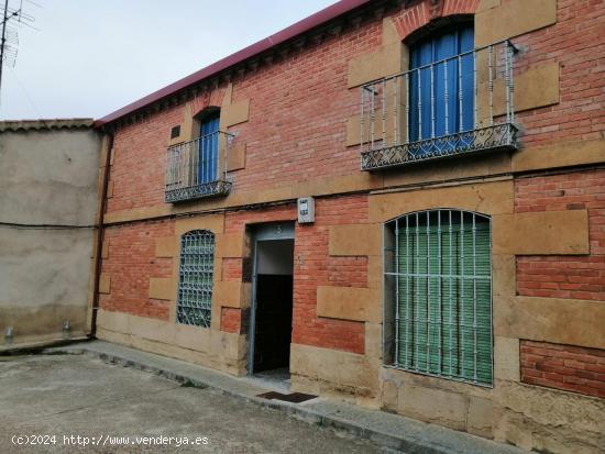  BONITA CASA DE PUEBLO EN LA ARMUÑA, AMPLIA, CON ENCANTO Y MUCHAS POSIBILIDADES - SALAMANCA 