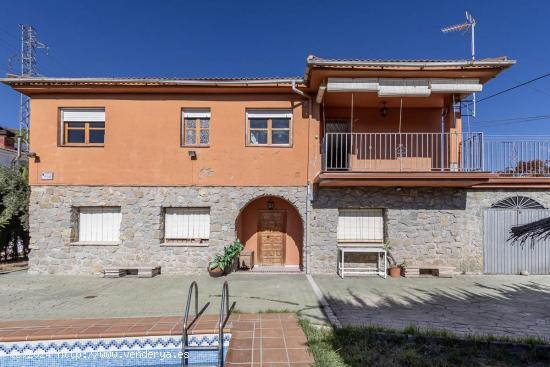 ESTUPENDO CHALET EN PLENA NATURALEZA CON POSIBILIDAD DEHACER 2 VIVIENDAS - GRANADA