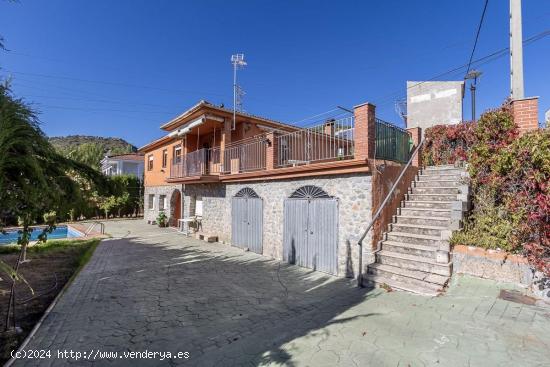 ESTUPENDO CHALET EN PLENA NATURALEZA CON POSIBILIDAD DEHACER 2 VIVIENDAS - GRANADA