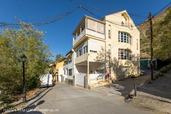  Casa en Pinos Genil con Licencia Turística - GRANADA 