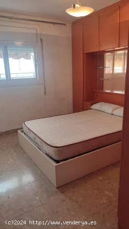 Oportunidad en Hospitalet, 3 habitaciones dobles, todo exterior , 15 de altura , 2 ascensores - BARC