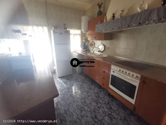 INMOBILIARIA TEJARES VENDE CASA ZONA FRANCISCANOS - ALBACETE