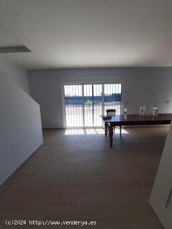 CASA RECIÉN REFORMADA EN CAMPILLO - MURCIA