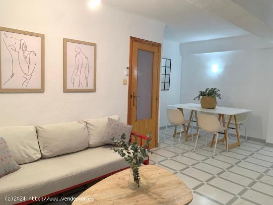 Piso en venta en Carolinas Bajas, Alicante - ALICANTE