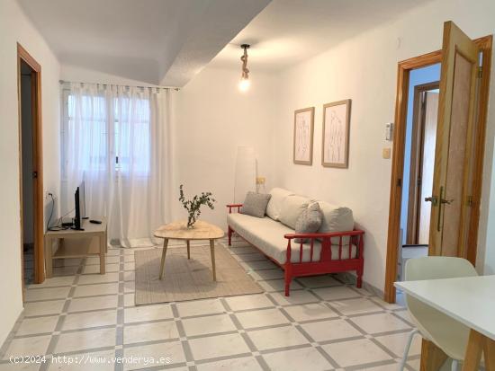 Piso en venta en Carolinas Bajas, Alicante - ALICANTE