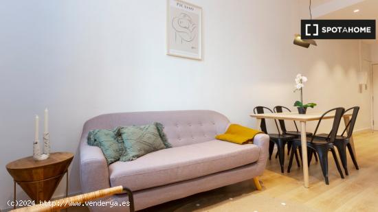 Apartamento de 2 dormitorios en alquiler en El Raval - BARCELONA