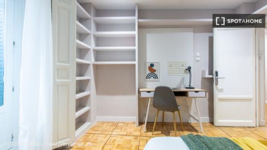 Habitación en piso compartido en madrid. - MADRID