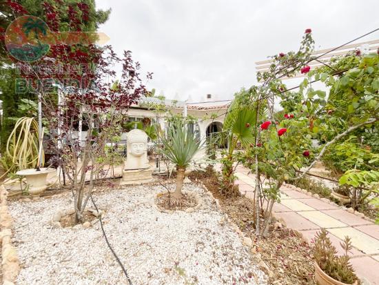 Encantadora casa de campo en Perin con piscina y hermosos jardines - MURCIA