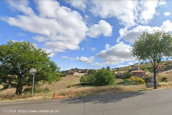 Solar urbano en el Casar parcialmente llano en muy buena zona: urbanización el Coto. - GUADALAJARA