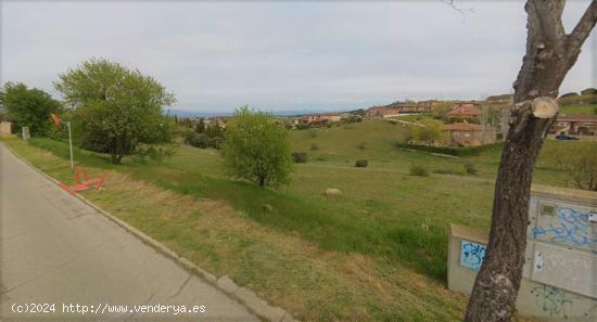 Solar urbano en el Casar parcialmente llano en muy buena zona: urbanización el Coto. - GUADALAJARA