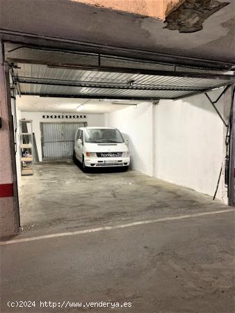 GARAGE Y ALMACEN TOTALMENTE CERRADO EN EL CENTRO DE BENIDORM - ALICANTE