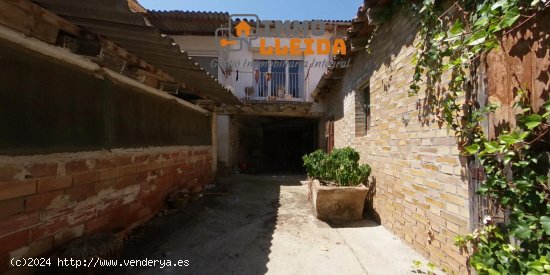 Unifamiliar adosada en venta  en Almacelles - Lleida