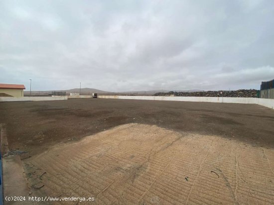 Terreno en alquiler en Fuerteventura - Puerto del Rosario