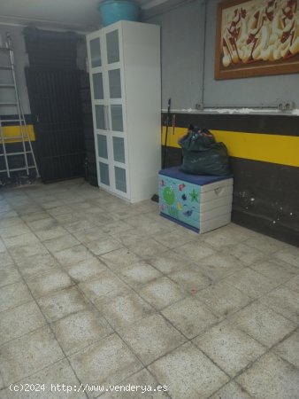 Local comercial en Venta en Badalona Barcelona LA SALUT