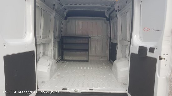 Fiat Ducato 33 L2 H2 2.3 MULTIJET 140 CV - Ponteareas