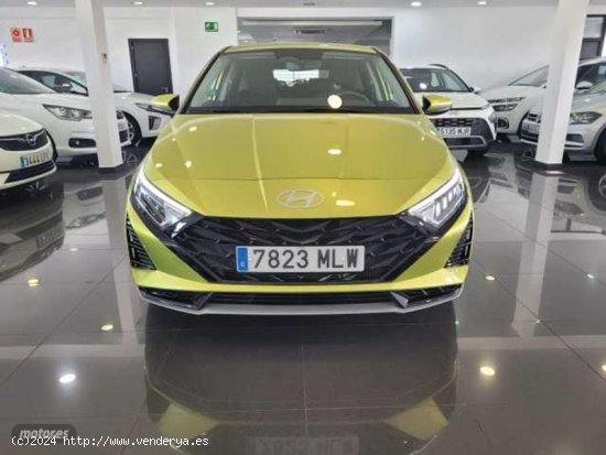 Hyundai i20 1.0 TGDI Tecno 2C 48V 100 de 2023 con 15.000 Km por 20.650 EUR. en Madrid