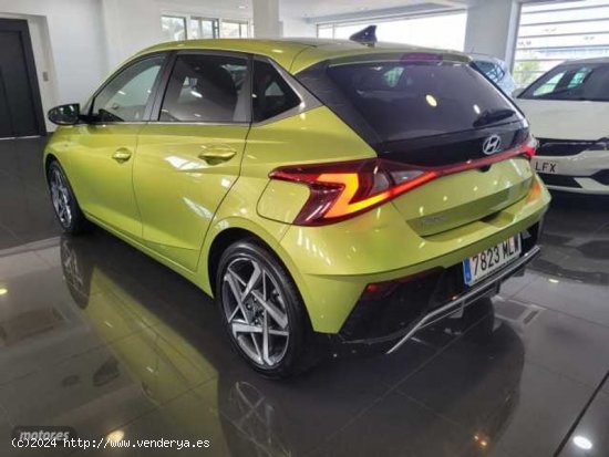 Hyundai i20 1.0 TGDI Tecno 2C 48V 100 de 2023 con 15.000 Km por 20.650 EUR. en Madrid