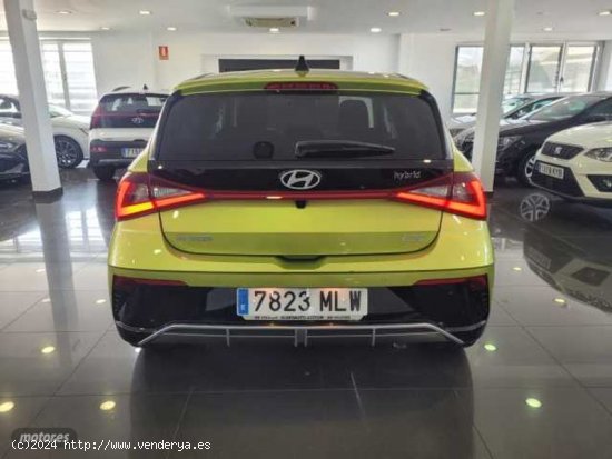 Hyundai i20 1.0 TGDI Tecno 2C 48V 100 de 2023 con 15.000 Km por 20.650 EUR. en Madrid