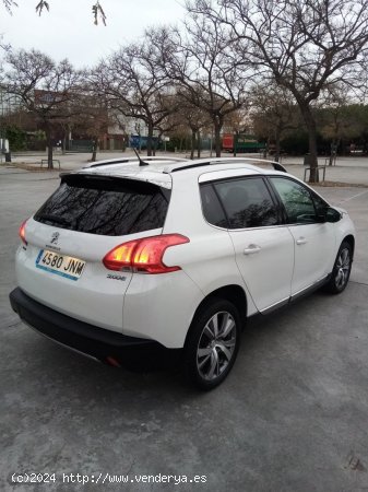 Peugeot 2008 Allure BlueHDI 100 de 2016 con 92.100 Km por 10.490 EUR. en Barcelona